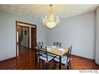 Formal dining room