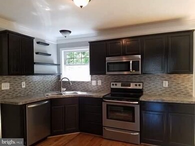 9408 Andrews Mill Ln, Fredericksburg, VA 22408 - photo 7