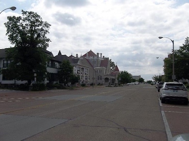 1612 Broadway Ave, Parsons, KS 67357 - photo 2