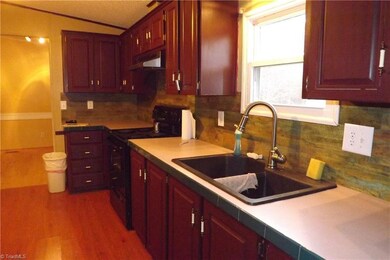 3191 Bethel Lucas Rd, Asheboro, NC 27205 - photo 5