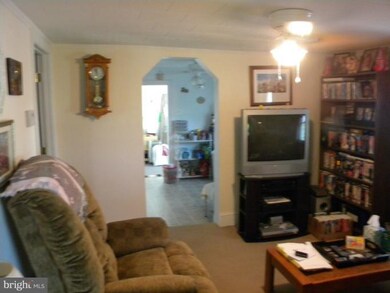 129 Caldwell Ln, Winchester, VA 22602 - photo 3