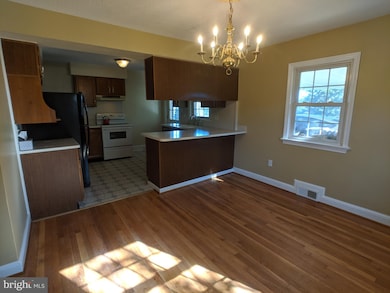 4444 Strasburg Rd, Strasburg, VA 22657 - photo 7