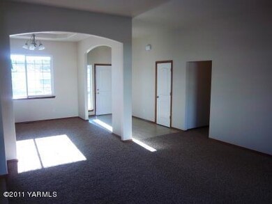 Entry and Formal Dining