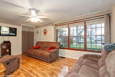 2307 Flicker Ln, Rolling Meadows, IL 60008 - photo 6