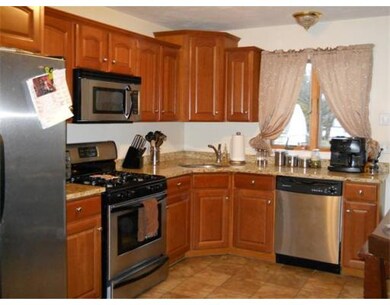 955 Pleasant St unit 14, East Weymouth, MA 02189 - photo 3