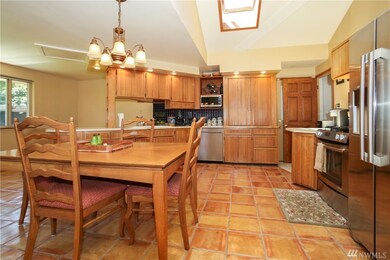 8514 Holly Ln, Edmonds, WA 98026 - photo 7