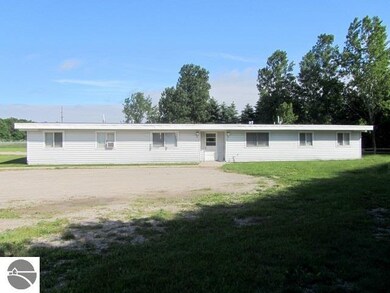 13425 S Bugai Rd, Traverse City, MI 49684 - photo 4