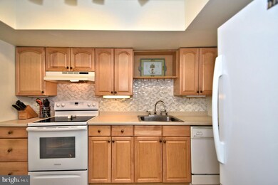 14 Belfast Dr, North Wales, PA 19454 - photo 3