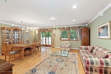011_60_Corona_Ct_305102_565554