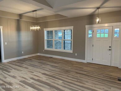 531 Meadowcrest Ln, Dandridge, TN 37725 - photo 6