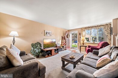 1135 Tremont Dr, Glenolden, PA 19036 - photo 3