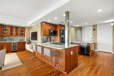 Harbor Towers unit 6E, Boston, MA 02110 - photo 3