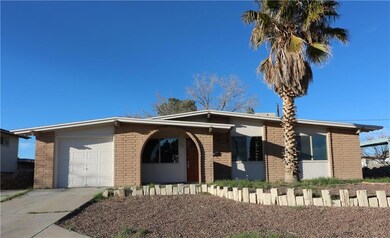 10435 Tomwood Ave, El Paso, TX 79925 - photo 3