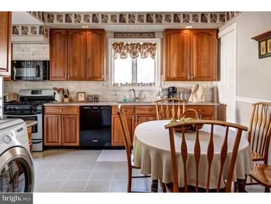 1701 Kings Hwy unit M06, Swedesboro, NJ 08085 - photo 4