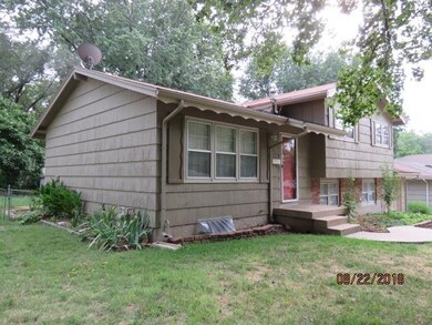 10901 W 72nd Terrace, Shawnee, KS 66203 - photo 3