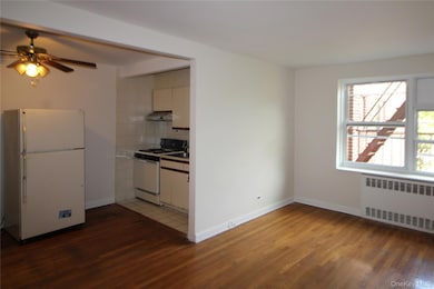 14737 38th Ave unit C48, Flushing, NY 11354 - photo 6