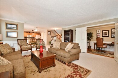 118 Majestic Dr, Canonsburg, PA 15317 - photo 3