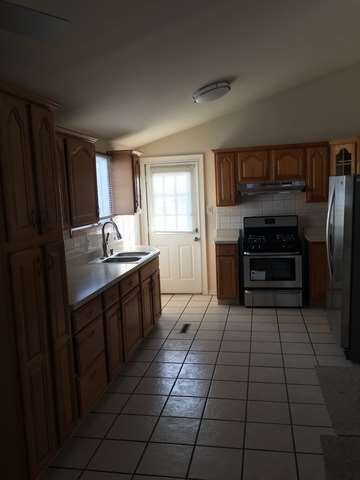 1158 Denver Dr, Carpentersville, IL 60110 - photo 3