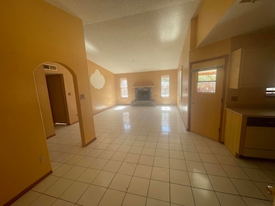 100 Lago Grande Dr, Horizon City, TX 79928 - photo 6