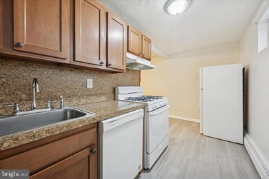 100 E Glenolden Ave unit D17, Glenolden, PA 19036 - photo 7