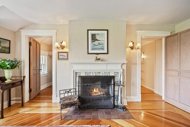 Main Lodge 8 - Fireplace