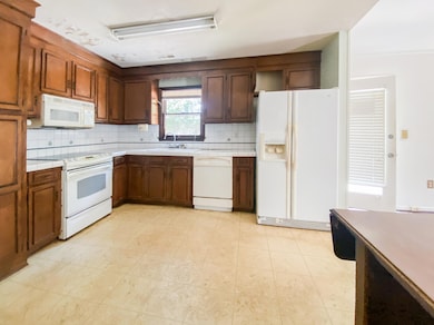 2518 Flamingo Dr, Charleston, SC 29414 - photo 6