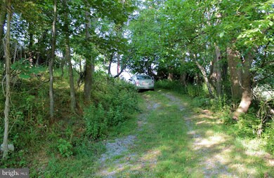 13560 Cross Creek Dr, Clear Spring, MD 21722 - photo 6