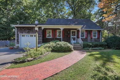 2 Roosevelt Cir W, Red Bank, NJ 07701 - photo 2