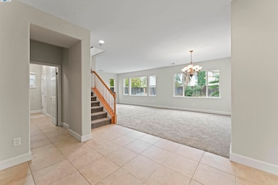 204 Daylily Ln, Patterson, CA 95363 - photo 5