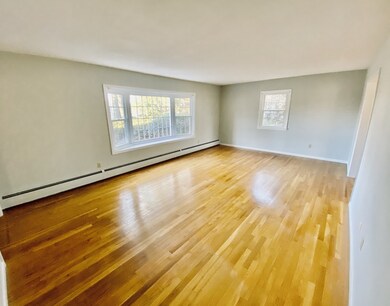 68 Banbury Ln, Holden, MA 01520 - photo 2