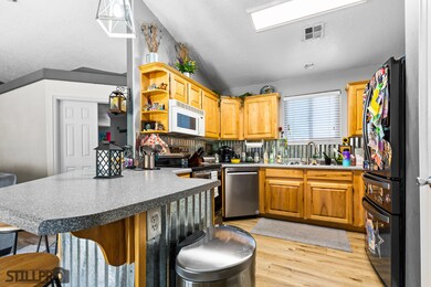 10 Kitchen