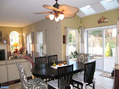 305 Aftons Cir, Spring City, PA 19475 - photo 7