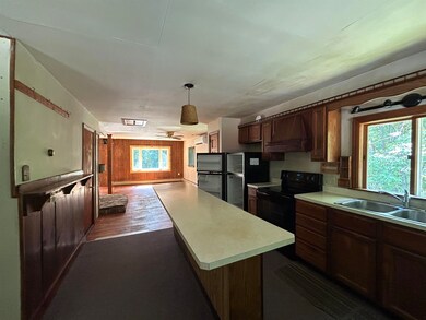 191 Highland Rd, Wallingford, VT 05773 - photo 4