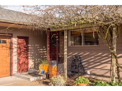 2515 Jeppesen Acres Rd, Eugene, OR 97401 - photo 3