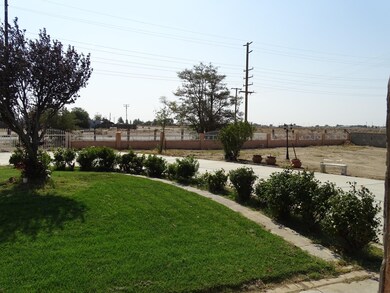 6055 Holiday Ave, Rosamond, CA 93560 - photo 3