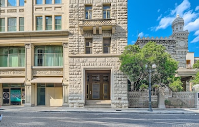 235 E Commerce St unit 400, San Antonio, TX 78205 - photo 3