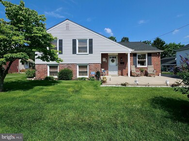 405 Sir Galahad Dr, Brookhaven, PA 19015 - photo 4