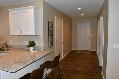 kitchen to entry