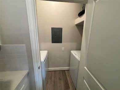 504 Nursery Rd unit 1108, the Woodlands, TX 77380 - photo 3