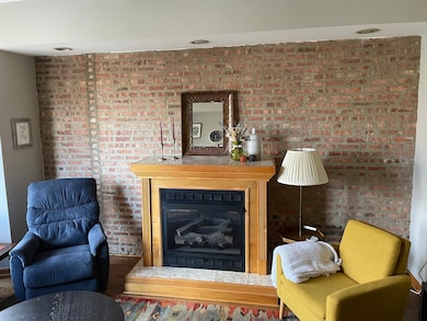 2755 W Logan Blvd unit 2, Chicago, IL 60647 - photo 4