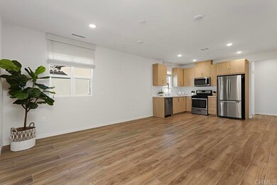 Living room & Kitchen