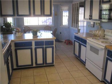 1836 Pete Brown Dr, El Paso, TX 79936 - photo 5