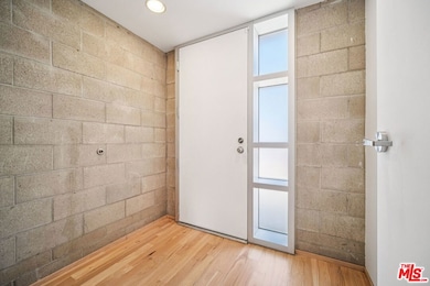 717 N Highland Ave unit 13, Los Angeles, CA 90038 - photo 5