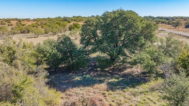 121 Gilmore Ct, Lipan, TX 76462 - photo 3