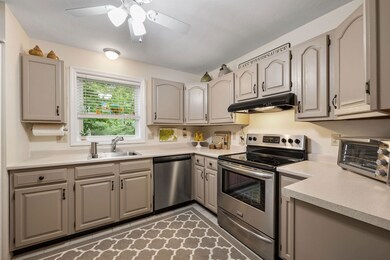 19 Parade Rd, Meredith, NH 03253 - photo 7