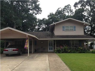 631 W Vine Ave, Eunice, LA 70535 - photo 2