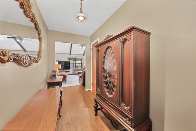 7703 Deadwood Dr, Houston, TX 77040 - photo 4