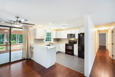 12 Mulberry Ln, Bedford, NH 03110 - photo 2