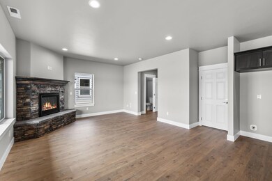 20578 SE Slate Ave unit 396, Bend, OR 97702 - photo 6