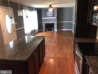 5230 Colebrook Dr, La Plata, MD 20646 - photo 7